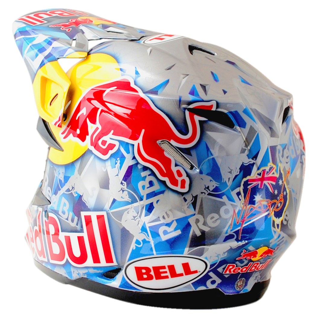 kieranbmxreilly custom @redbull helmet is 👌🔥#ridecore #coreuk